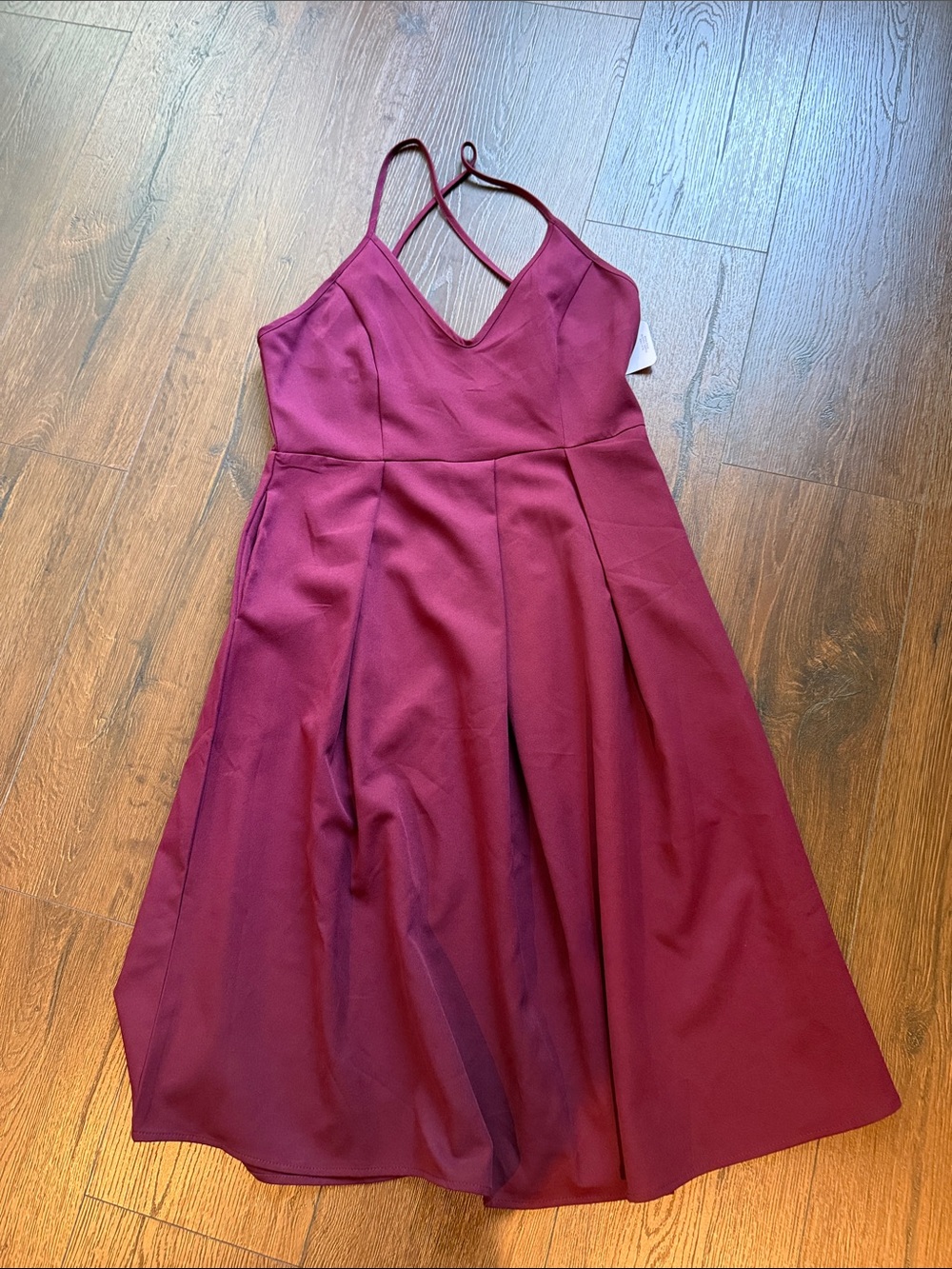 Strappy V-Neck Midi Dress in Wine